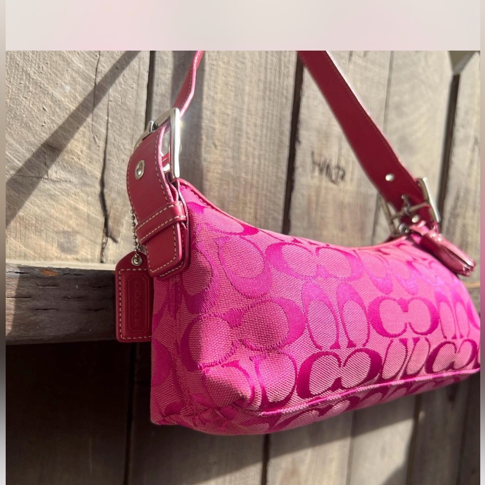 HOT PINK COACH EAST WEST SOHO Y2K DEMI BAG SIGNATURE JACQUARD Cs # 6371 - Picture 4 of 5